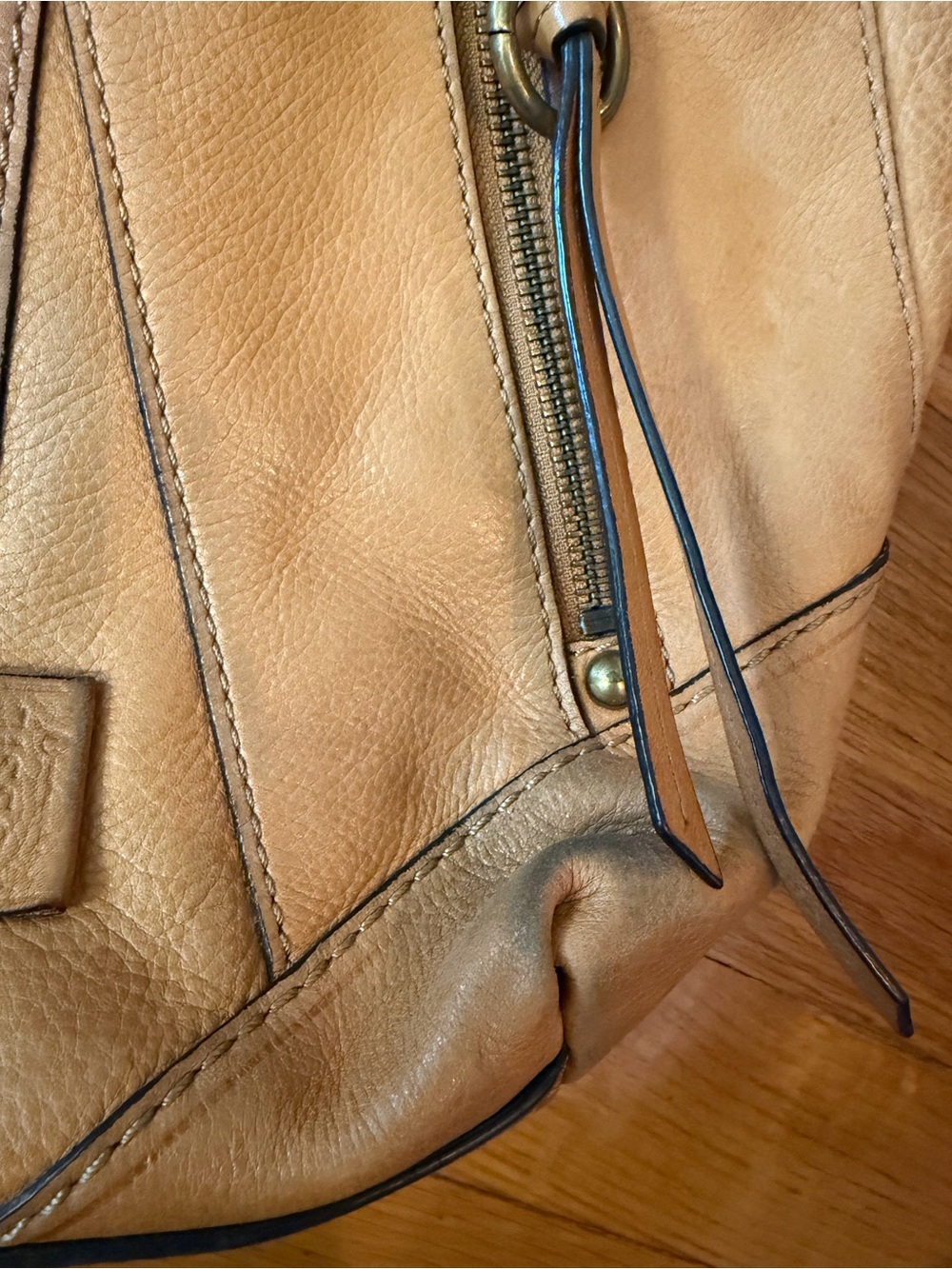 Vintage Fossil crossbody hobo bag - Picture 5 of 6